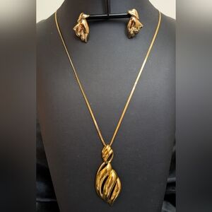 #21. Vintage Napier Gold Necklace & Vintage Trifari Earrings